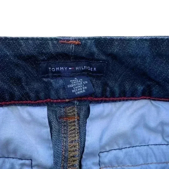 TOMMY HILFIGER DENIM MINI SKIRT•DARK WASH SIZE 4•PREOWNED EXCELLENT COND… - Picture 8 of 9